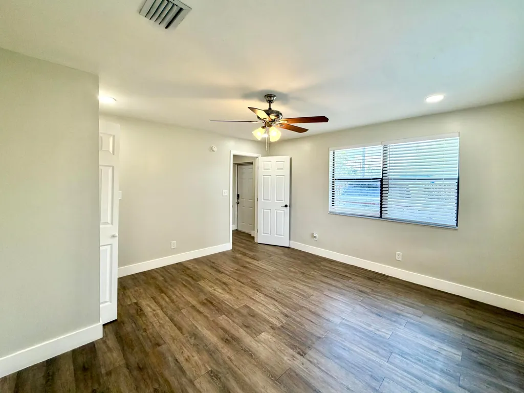 661 NW 23rd Terrace Pompano Beach FL 33069