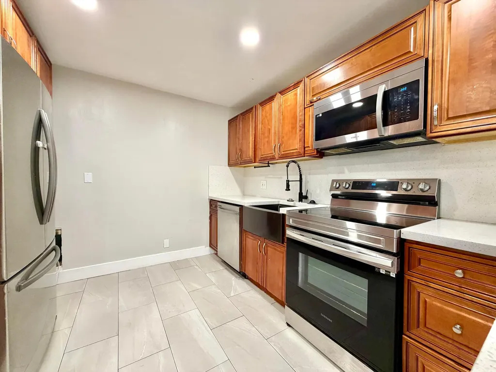661 NW 23rd Terrace Pompano Beach FL 33069
