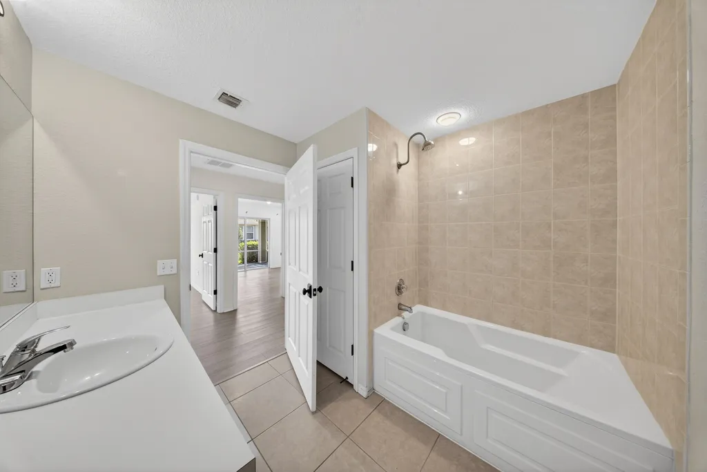 1812 E Sanderling Lane Fort Pierce FL 34982