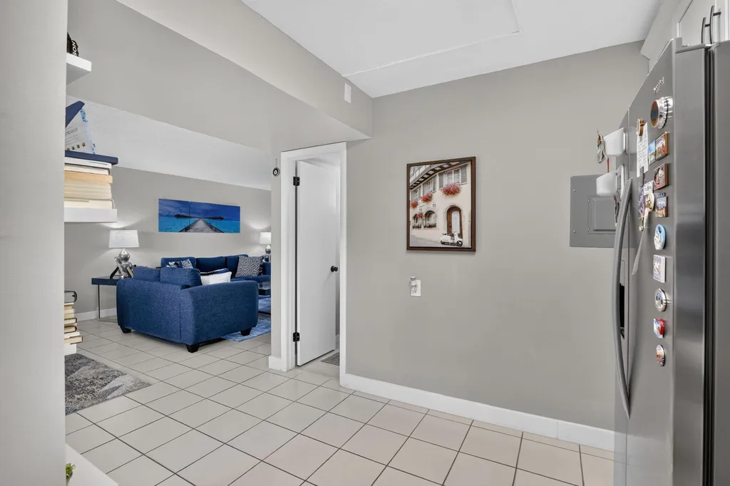 9923 S Hollybrook Lake Drive Pembroke Pines FL 33025