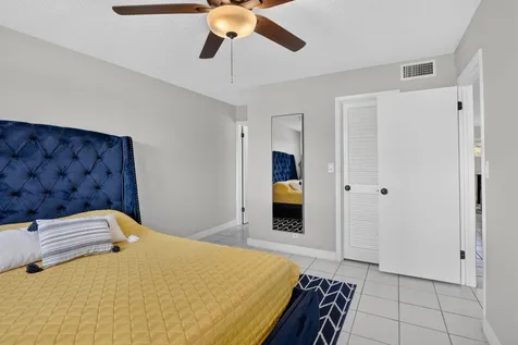 9923 S Hollybrook Lake Drive Pembroke Pines FL 33025