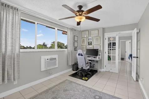 9923 S Hollybrook Lake Drive Pembroke Pines FL 33025