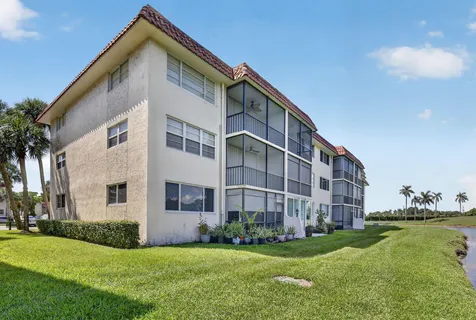 9923 S Hollybrook Lake Drive Pembroke Pines FL 33025