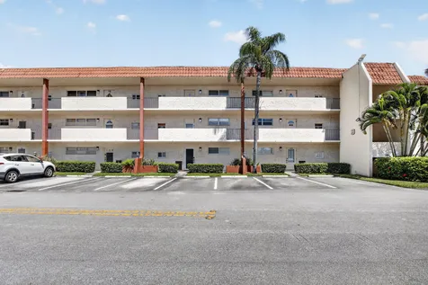 9923 S Hollybrook Lake Drive Pembroke Pines FL 33025