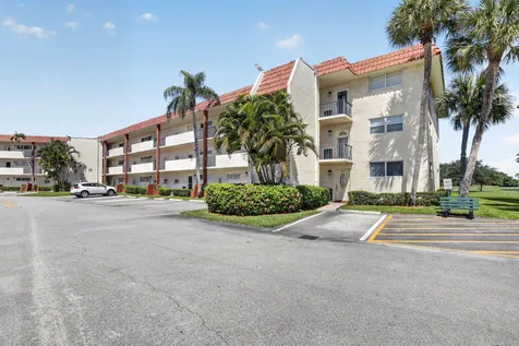 9923 S Hollybrook Lake Drive Pembroke Pines FL 33025