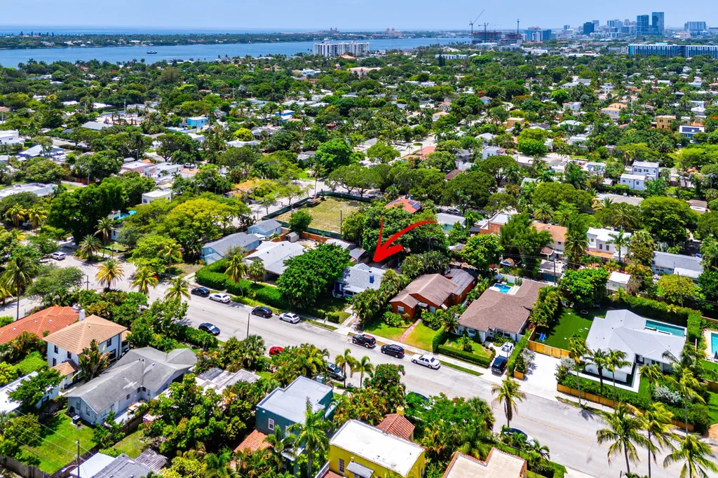 512 36th Street West Palm Beach FL 33407