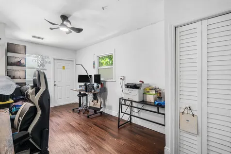 512 36th Street West Palm Beach FL 33407