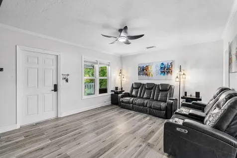 512 36th Street West Palm Beach FL 33407