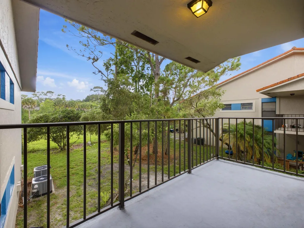 1601 Balfour Point Drive West Palm Beach FL 33411