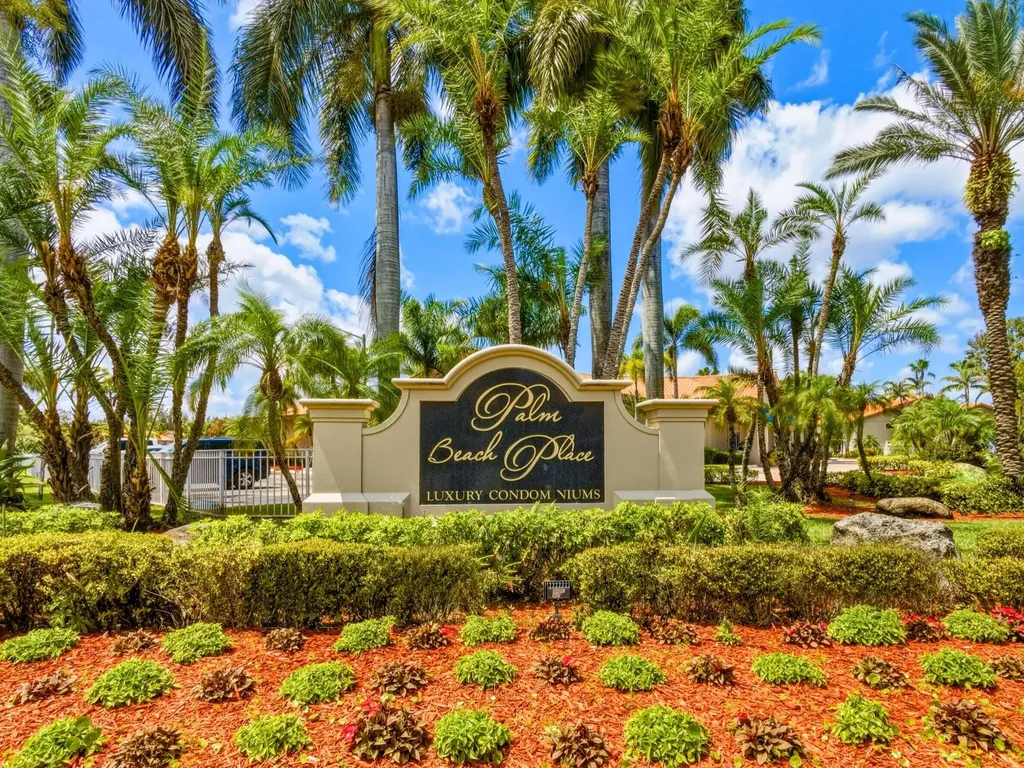 1601 Balfour Point Drive West Palm Beach FL 33411