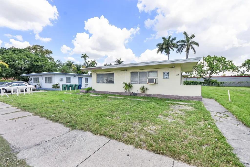 515 NE 150th Street Miami FL 33161