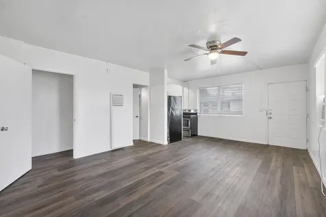 515 NE 150th Street Miami FL 33161