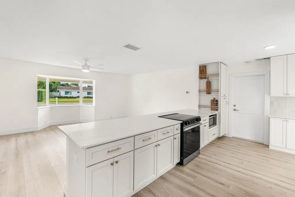 2433 Palm Road West Palm Beach FL 33406
