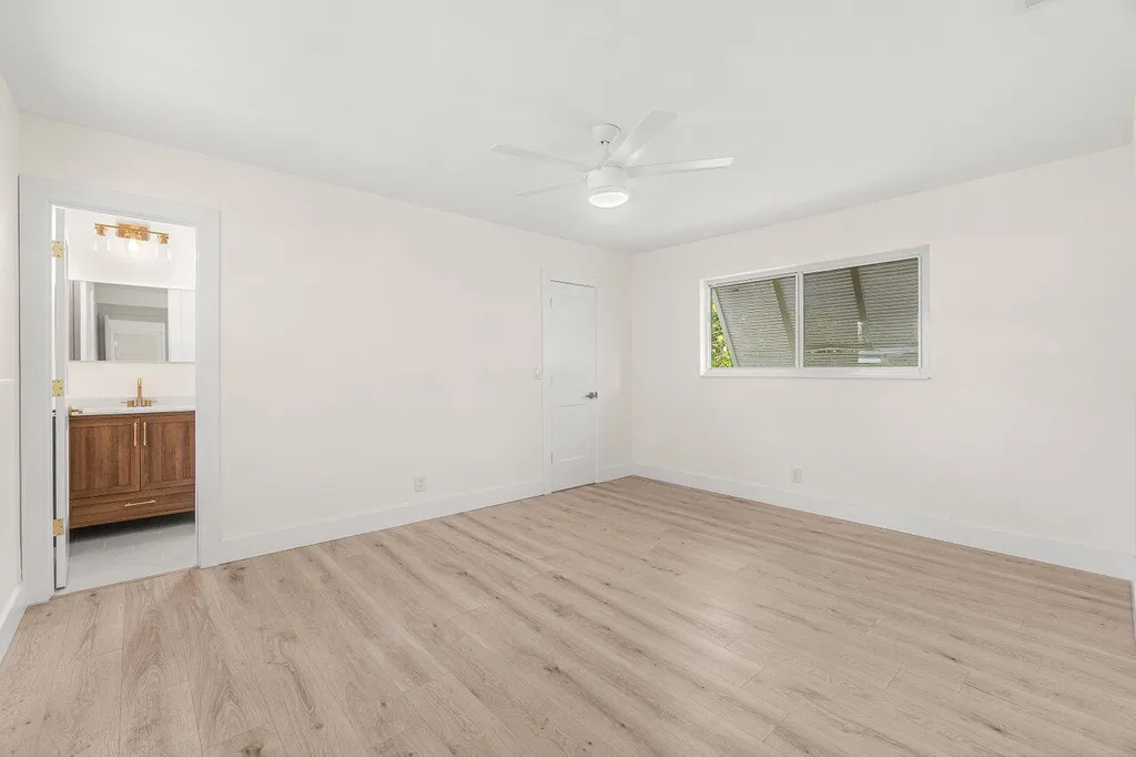 2433 Palm Road West Palm Beach FL 33406