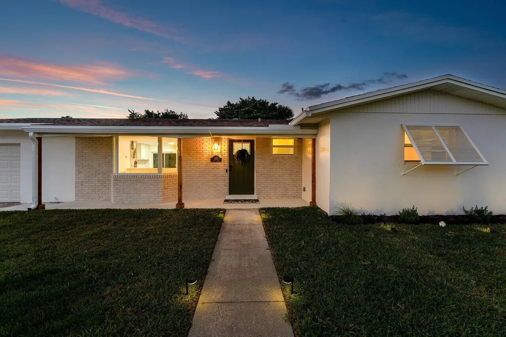 2433 Palm Road West Palm Beach FL 33406