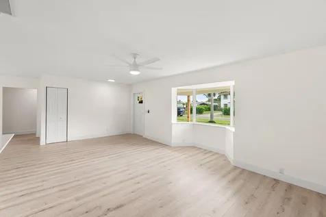 2433 Palm Road West Palm Beach FL 33406