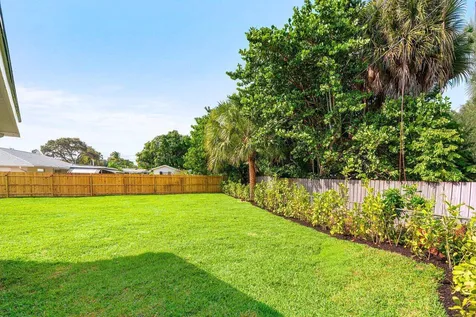 2433 Palm Road West Palm Beach FL 33406