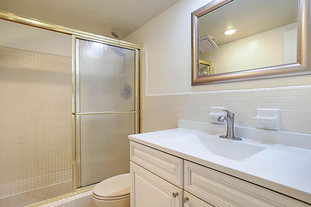 230 N Federal Highway Deerfield Beach FL 33441