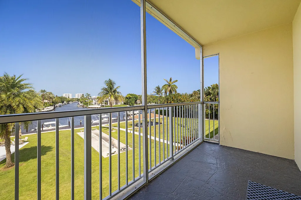 230 N Federal Highway Deerfield Beach FL 33441