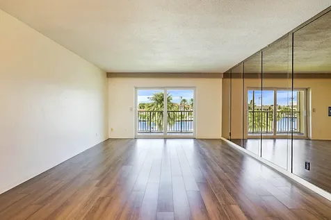 230 N Federal Highway Deerfield Beach FL 33441