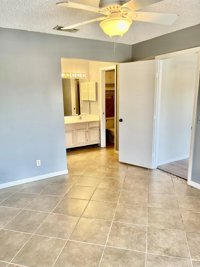 2470 SE Garden Terrace Port St Lucie FL 34952
