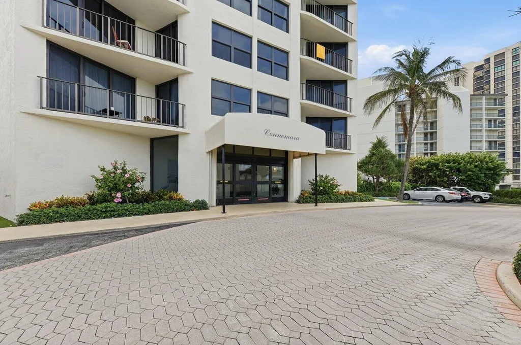 5420 N Ocean Drive West Palm Beach FL 33404