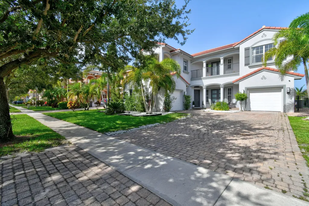 700 Cresta Circle West Palm Beach FL 33413