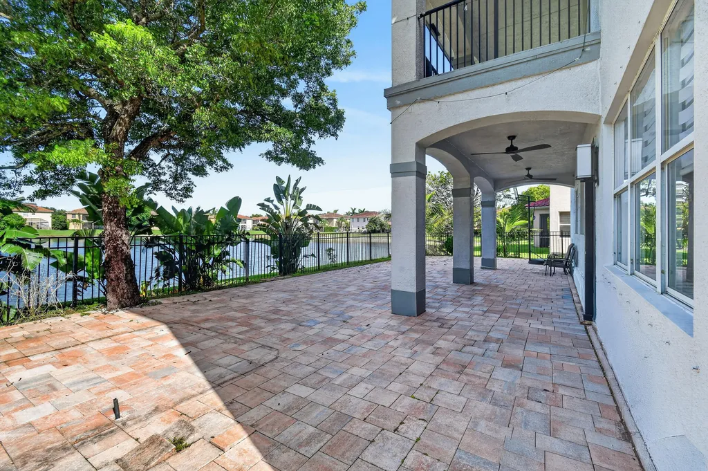 700 Cresta Circle West Palm Beach FL 33413