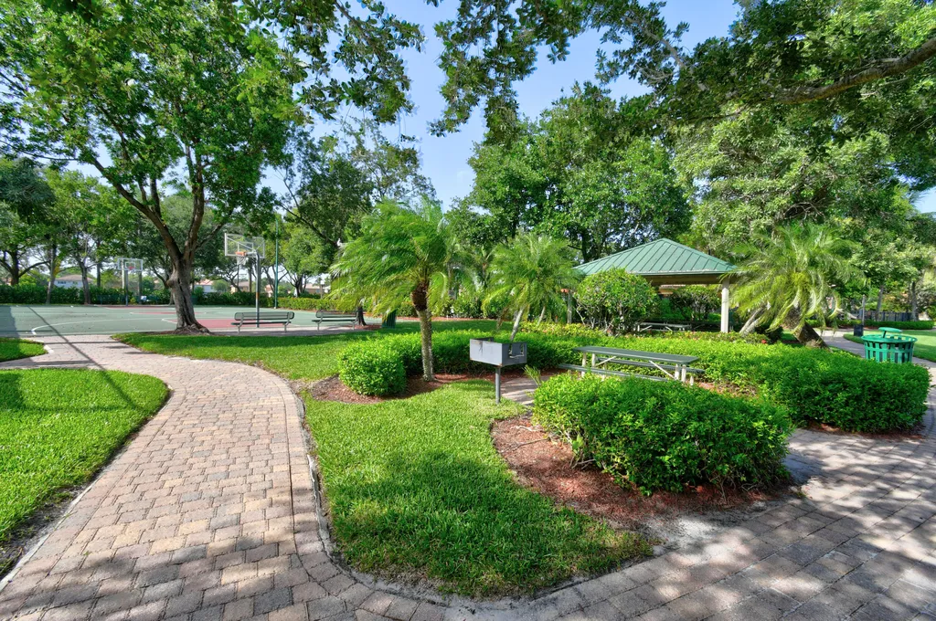 700 Cresta Circle West Palm Beach FL 33413
