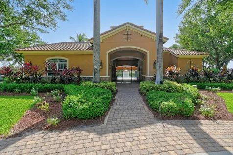 700 Cresta Circle West Palm Beach FL 33413