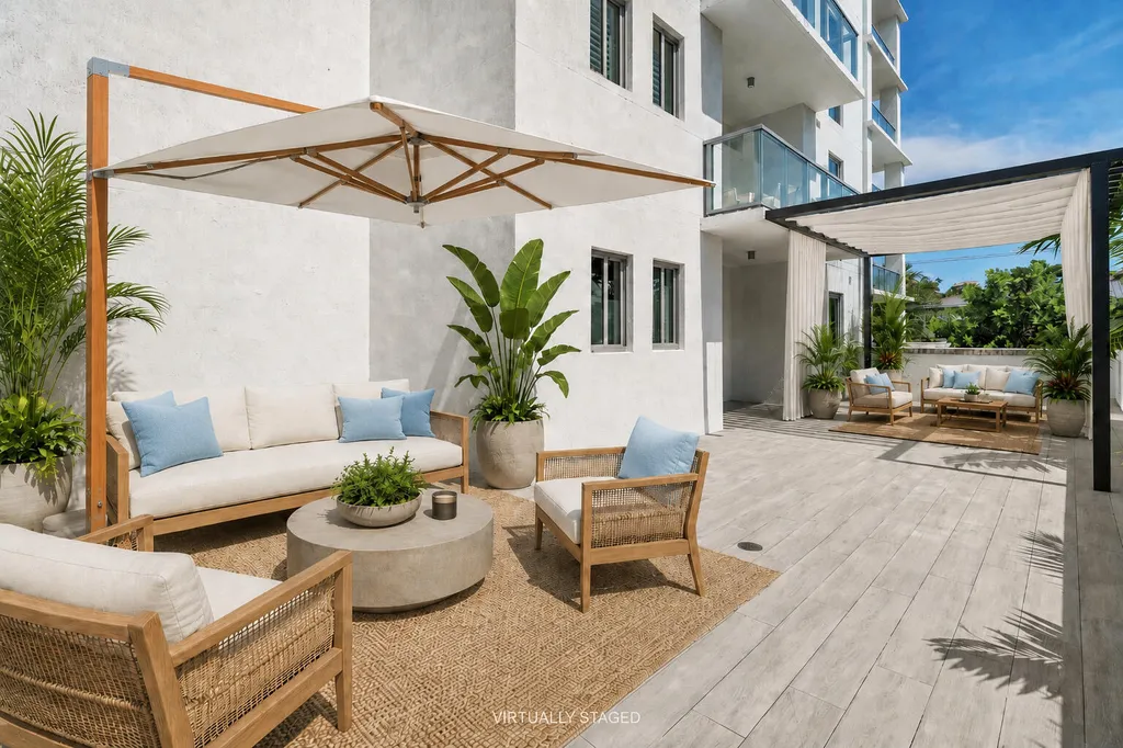 475 E Royal Palm Road Boca Raton FL 33432