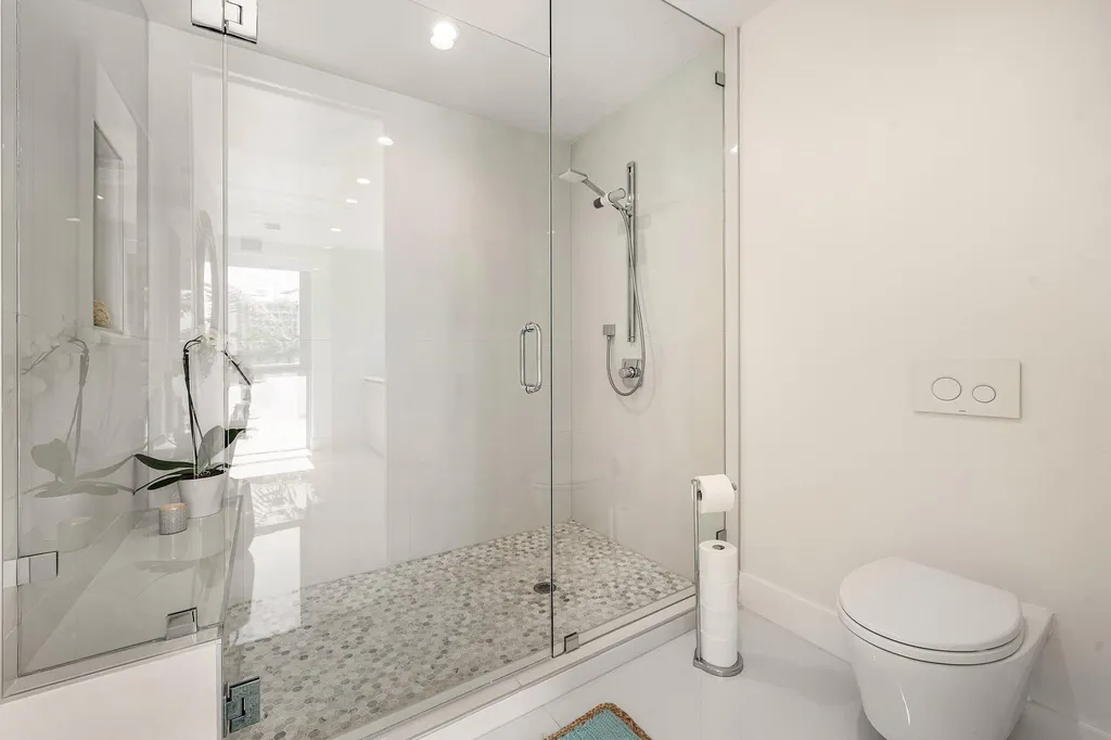 475 E Royal Palm Road Boca Raton FL 33432