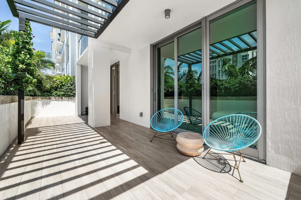 475 E Royal Palm Road Boca Raton FL 33432