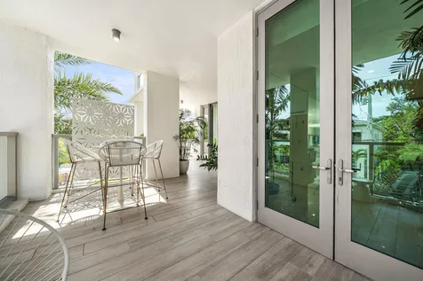 475 E Royal Palm Road Boca Raton FL 33432