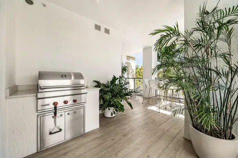 475 E Royal Palm Road Boca Raton FL 33432
