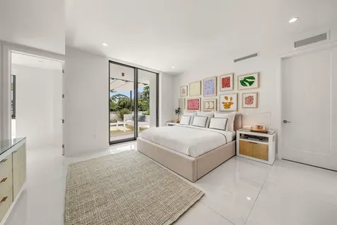 475 E Royal Palm Road Boca Raton FL 33432