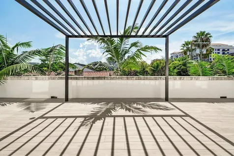 475 E Royal Palm Road Boca Raton FL 33432