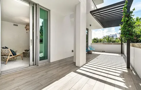 475 E Royal Palm Road Boca Raton FL 33432