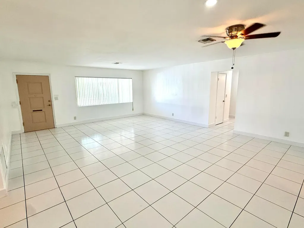118 SE 10th Court Deerfield Beach FL 33441