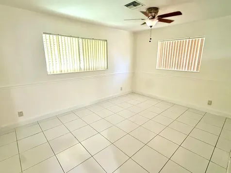 118 SE 10th Court Deerfield Beach FL 33441