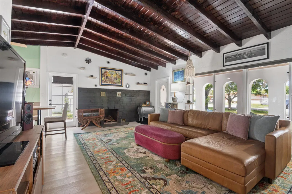 511 Carolina Avenue Fort Lauderdale FL 33312
