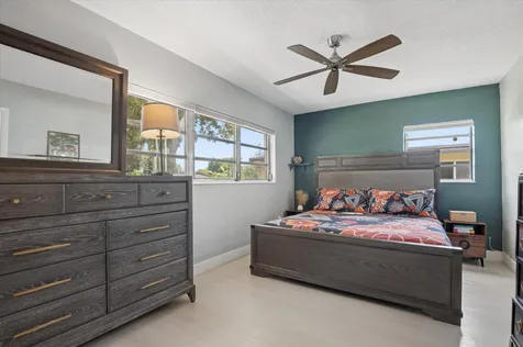 511 Carolina Avenue Fort Lauderdale FL 33312