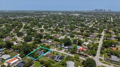511 Carolina Avenue Fort Lauderdale FL 33312