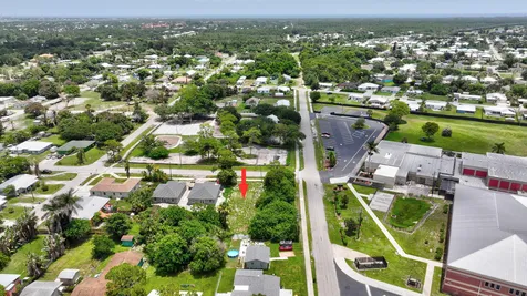 5684 SE 45th Avenue SE Stuart FL 34997