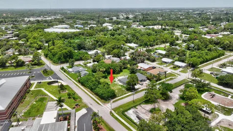 5684 SE 45th Avenue SE Stuart FL 34997