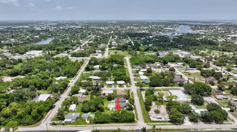 5684 SE 45th Avenue SE Stuart FL 34997