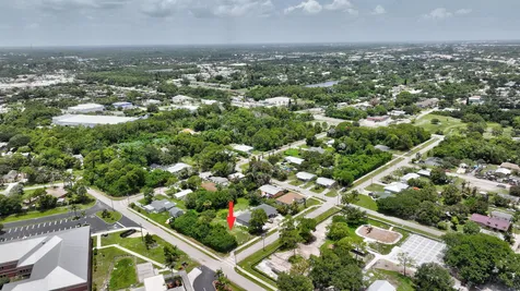5684 SE 45th Avenue SE Stuart FL 34997