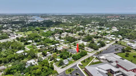 5684 SE 45th Avenue SE Stuart FL 34997