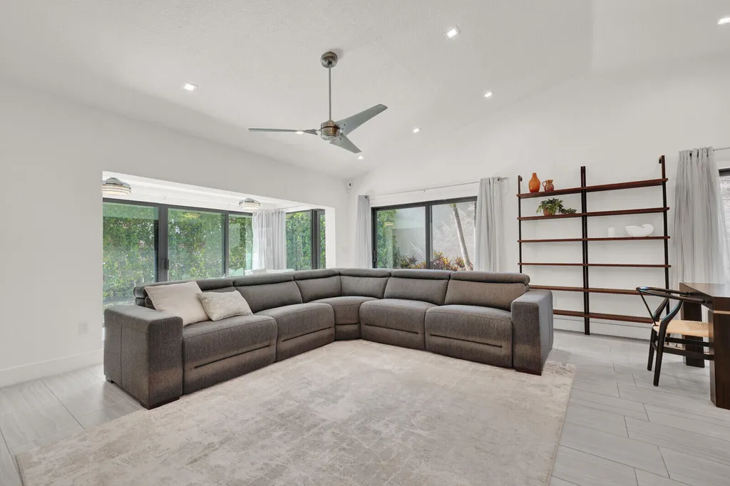 1725 NW 22nd Avenue Delray Beach FL 33445