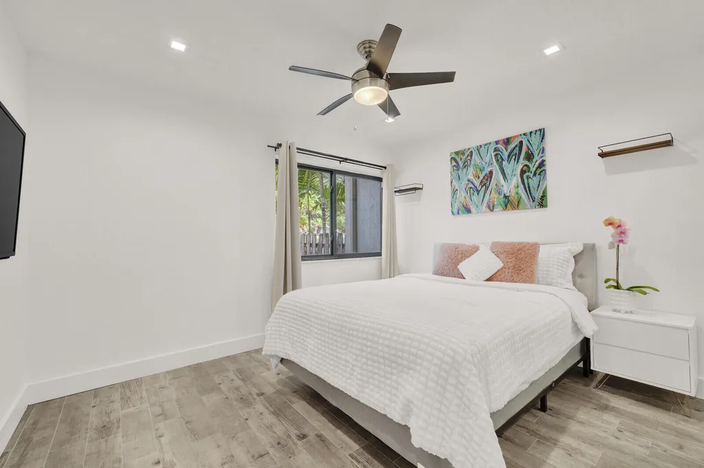 1725 NW 22nd Avenue Delray Beach FL 33445